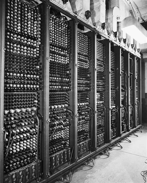 Eniac GIFs .